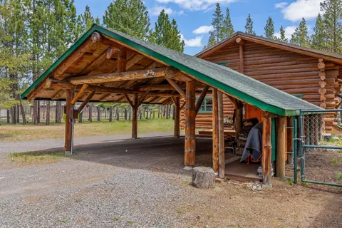 Exterior - 16765 Pine Pl, La Pine, OR 97739 photo 7 of 10