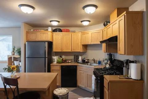 Kitchen - 20085 Sally Ct, Bend, OR 97702 photo 3 of 5