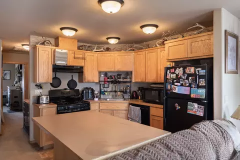 Kitchen - 20085 Sally Ct, Bend, OR 97702 photo 4 of 5