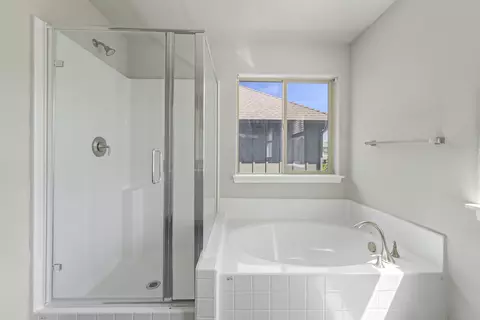 Bath - 21189 Ritz Pl, Bend, OR 97702 photo 6 of 6