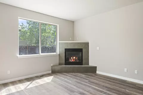 Living - 21189 Ritz Pl, Bend, OR 97702 photo 3 of 6