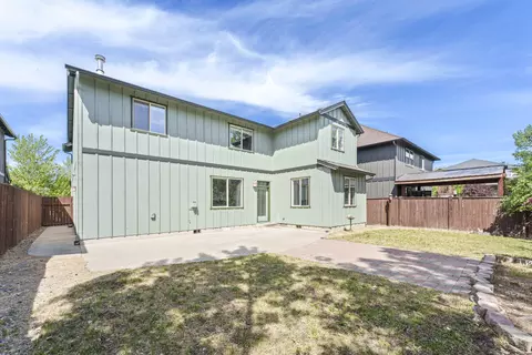 Exterior - 21189 Ritz Pl, Bend, OR 97702 photo 3 of 6