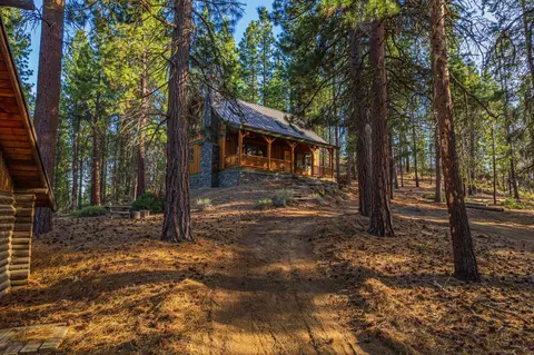 Exterior - 54655 Jack Pine Rd, Bend, OR 97707 photo 6 of 22