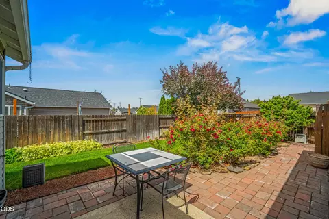 Exterior - 63172 Lancaster St, Bend, OR 97701 photo 5 of 11
