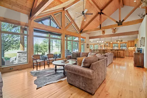 Living - 56689 Dancing Rock Loop, Bend, OR 97707 photo 2 of 5
