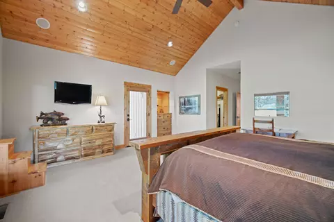 Bedroom - 56689 Dancing Rock Loop, Bend, OR 97707 photo 2 of 7