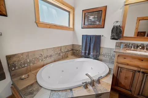 Bath - 56689 Dancing Rock Loop, Bend, OR 97707 photo 3 of 7