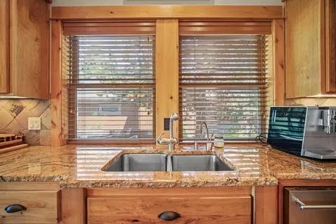 Kitchen - 56689 Dancing Rock Loop, Bend, OR 97707 photo 3 of 5