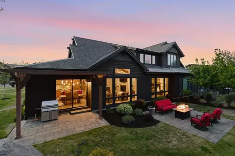 61348 Triple Knot Rd, Bend, OR 97702