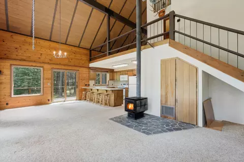 Living - 56446 Eclipse Dr, Bend, OR 97707 photo 5 of 6