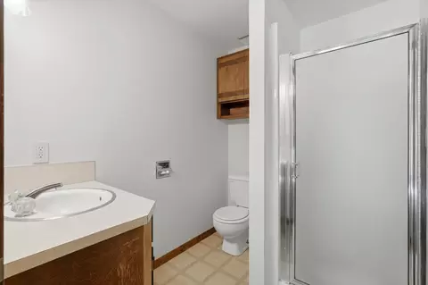 Bath - 56446 Eclipse Dr, Bend, OR 97707 photo 1 of 3
