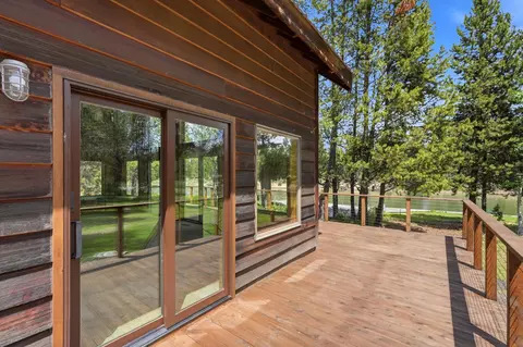 Exterior - 56446 Eclipse Dr, Bend, OR 97707 photo 6 of 7