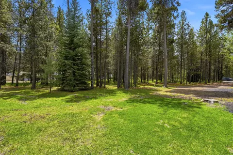 Exterior - 56446 Eclipse Dr, Bend, OR 97707 photo 5 of 7