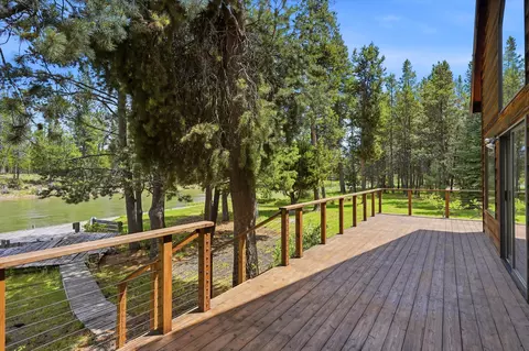 Exterior - 56446 Eclipse Dr, Bend, OR 97707 photo 4 of 7