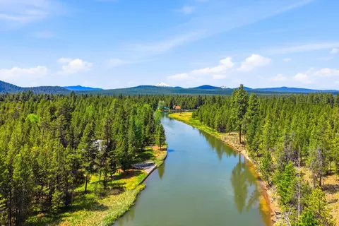 View/Area - 56446 Eclipse Dr, Bend, OR 97707 photo 4 of 6