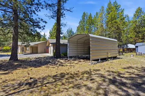 Exterior - 50868 Doe Loop, La Pine, OR 97739 photo 9 of 14
