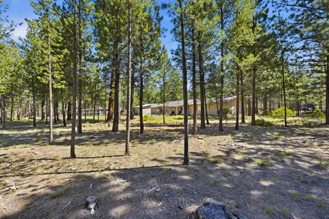 Exterior - 50868 Doe Loop, La Pine, OR 97739 photo 13 of 14