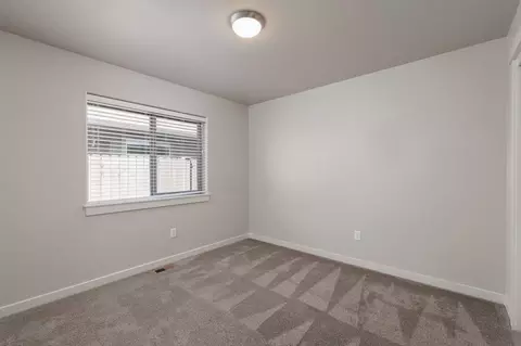 Bedroom - 21189 Capella, Bend, OR 97702 photo 4 of 5