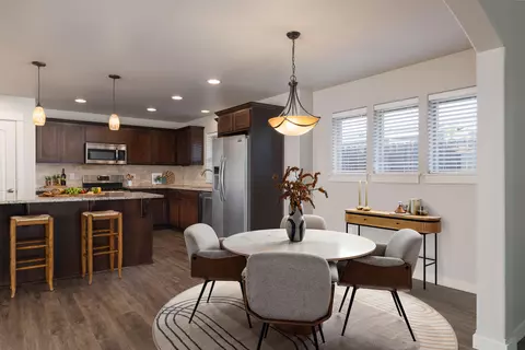 Dining - 21189 Capella, Bend, OR 97702 photo 1 of 1