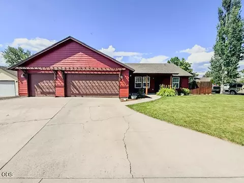 699 NE Fieldstone Ln, Prineville, OR 97754
