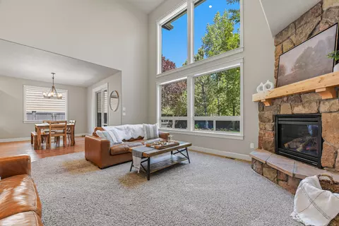 Living - 60320 Sage Stone Loop, Bend, OR 97702 photo 3 of 3