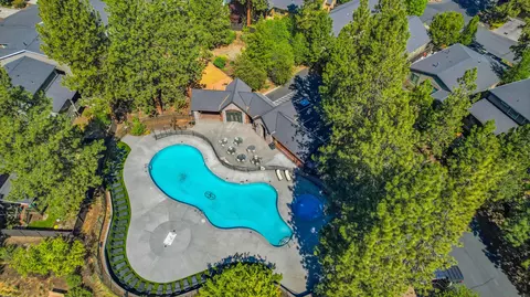 Exterior - 60320 Sage Stone Loop, Bend, OR 97702 photo 11 of 14