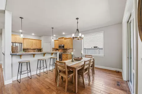 Dining - 60320 Sage Stone Loop, Bend, OR 97702 photo 1 of 2