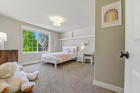 Bedroom - 60320 Sage Stone Loop, Bend, OR 97702 photo 6 of 10