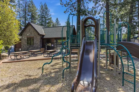 Exterior - 60320 Sage Stone Loop, Bend, OR 97702 photo 8 of 14