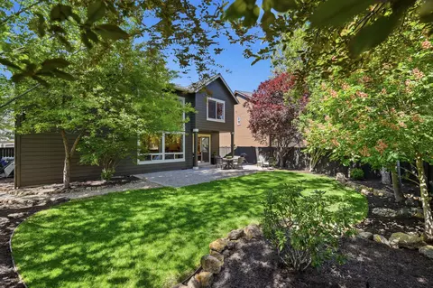 Exterior - 60320 Sage Stone Loop, Bend, OR 97702 photo 5 of 14