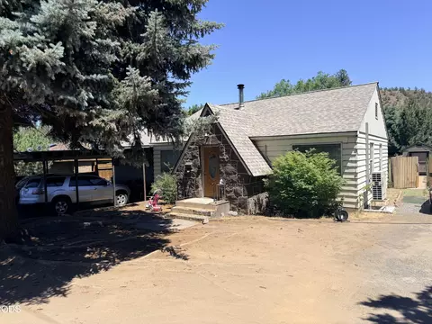 Other - 862 NE 8th St, Bend, OR 97701 photo 1 of 2