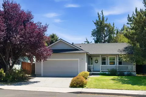 21343 Puffin Dr, Bend, OR 97701