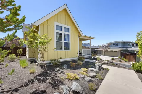 2771 NW High Lakes Loop, Bend, OR 97703 photo 3
