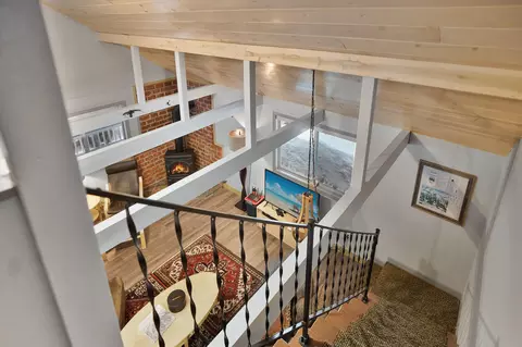 Entry Way - 20815 Calgary Dr, Crescent Lake, OR 97733 photo 1 of 1