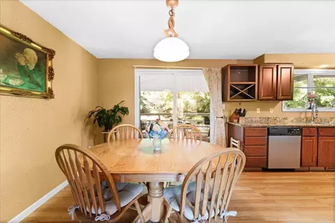 Dining - 4093 Old Upton Rd, Central Point, OR 97502 photo 1 of 1