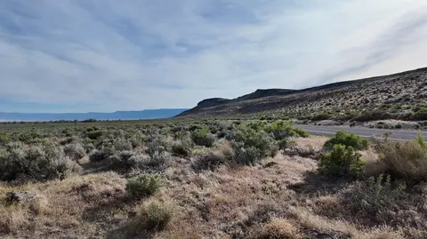 shuffield road, Summer Lake, OR 97640