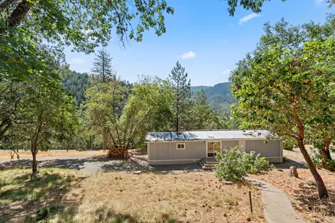 18505 Evans Creek Rd, Rogue River, OR 97537