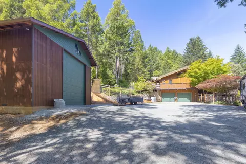 Exterior - 856 Greentree Loop, Grants Pass, OR 97527 photo 18 of 18