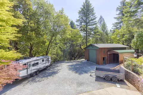 Exterior - 856 Greentree Loop, Grants Pass, OR 97527 photo 17 of 18