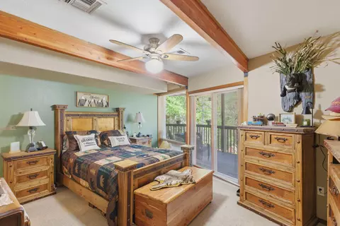 Bedroom - 856 Greentree Loop, Grants Pass, OR 97527 photo 1 of 4
