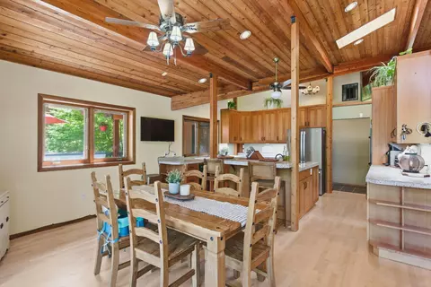 Dining - 856 Greentree Loop, Grants Pass, OR 97527 photo 2 of 2
