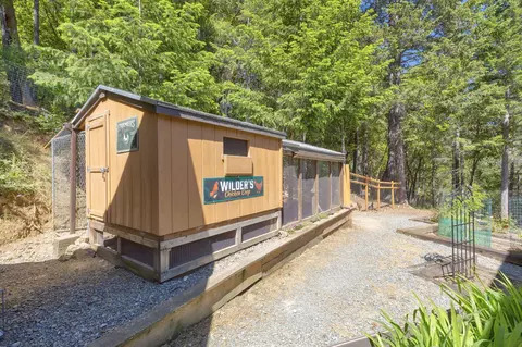 Exterior - 856 Greentree Loop, Grants Pass, OR 97527 photo 15 of 18