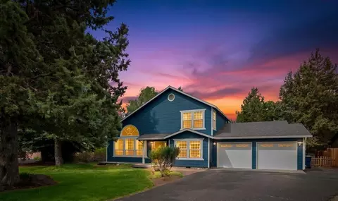 3597 SW 32nd St, Redmond, OR 97756