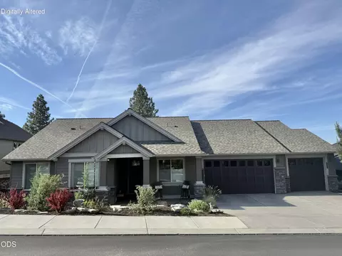 2572 NW Pine Terrace Dr, Bend, OR 97703