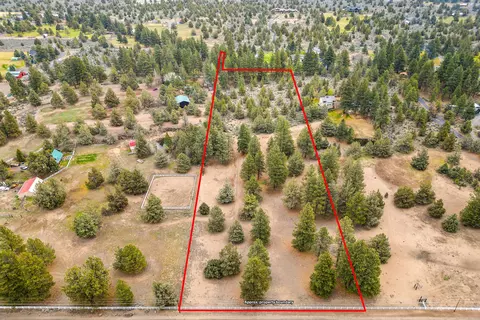 60570 Billadeau Rd, Bend, OR 97702