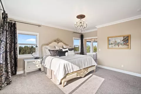 Bedroom - 61935 Ten Barr Ranch Rd, Bend, OR 97701 photo 2 of 4