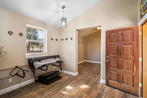 Entry Way - 61935 Ten Barr Ranch Rd, Bend, OR 97701 photo 7 of 7