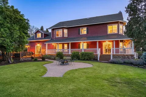 Exterior - 61935 Ten Barr Ranch Rd, Bend, OR 97701 photo 14 of 16