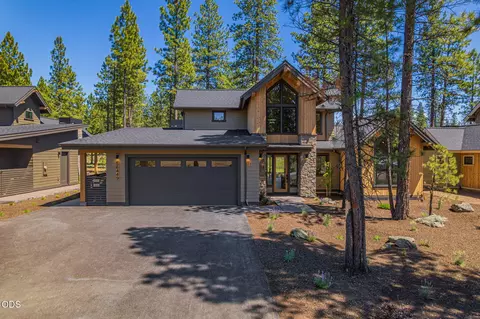 56449 Elk Run Dr #32, Bend, OR 97707