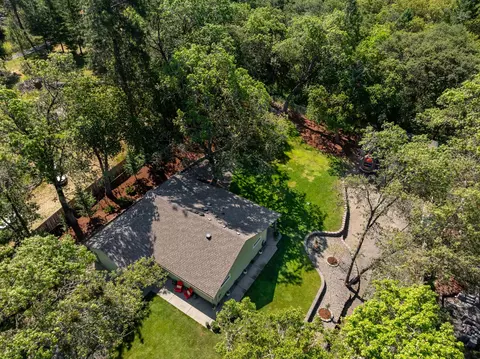 Exterior - 335 Summit Loop, Grants Pass, OR 97527 photo 19 of 19